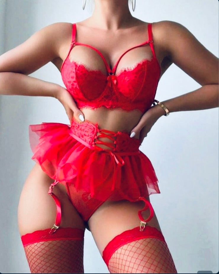 Scarlet Desire Signature 4-Piece Set